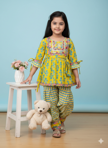 Basanti Bloom kurti Set