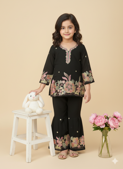 Black Petal Charm Kurti Set