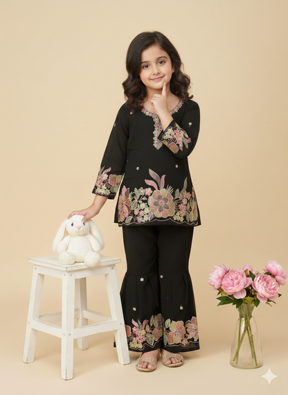 Black Petal Charm Kurti Set